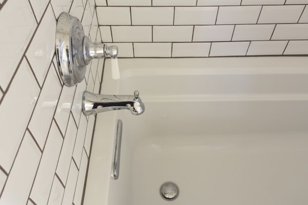 Greeley Bathtub Refinishing
